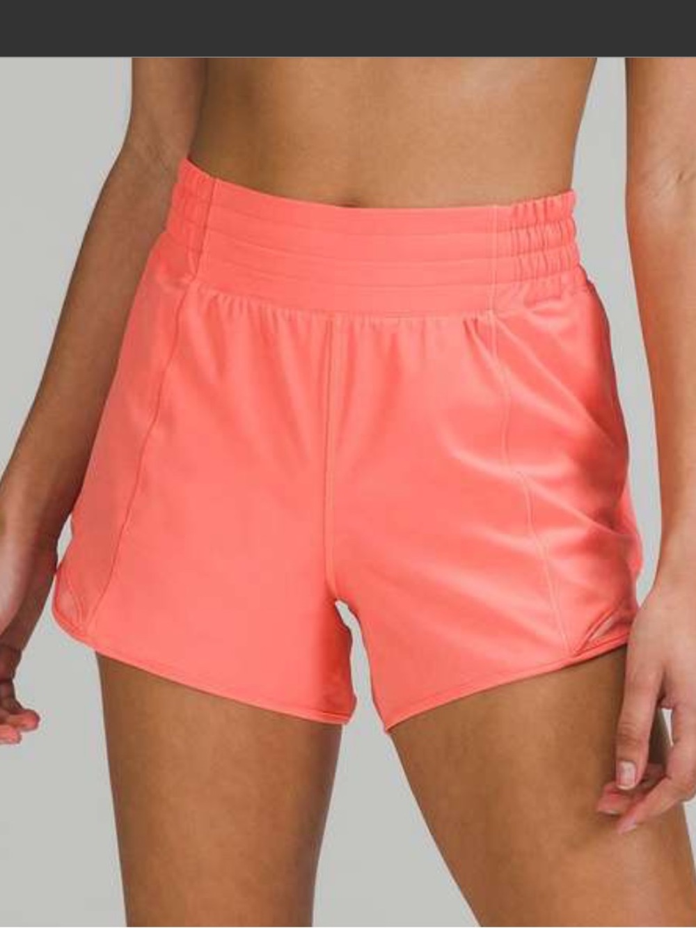 Lululemon Hotty Hot High-Rise Lined Short 4"
Raspberry Cream size 8
